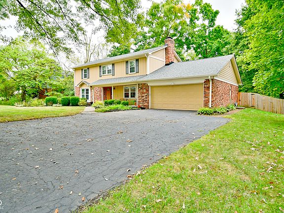 3rd image of 7049 Kingswood Cir
