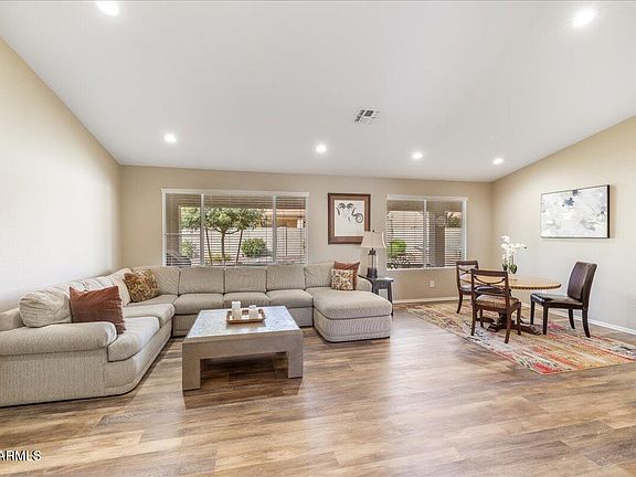 2nd image of 462 W TEAKWOOD Drive