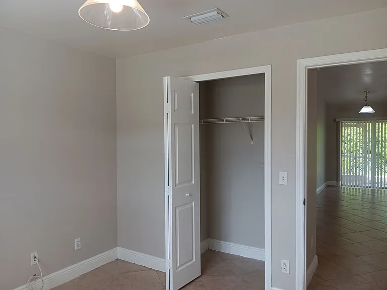 714 Jack Ave S — Photo 15