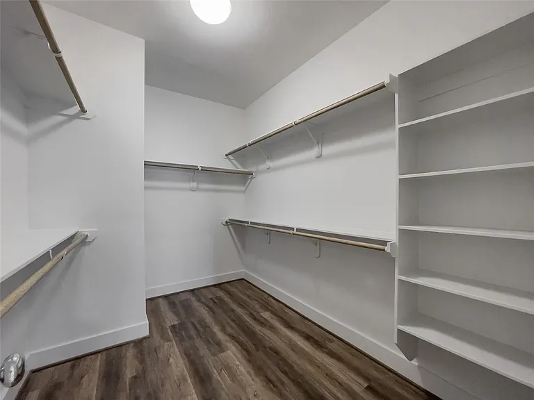 1270 N Post Oak Rd #A — Photo 19