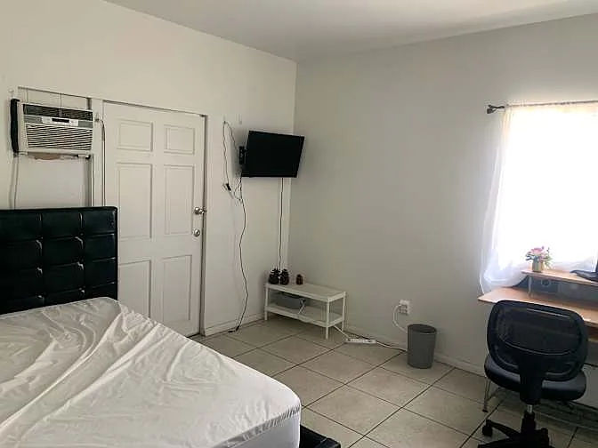4 bed, $920 — Photo 3