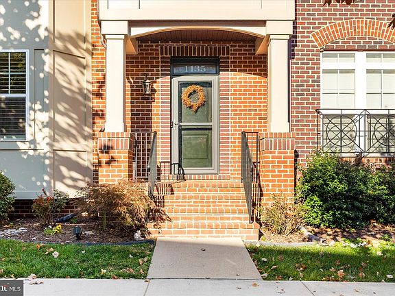 3rd image of 1135 Holden Rd