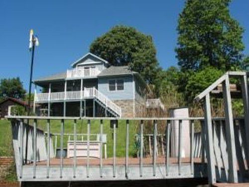 1st image of 433 Browns Point Dr