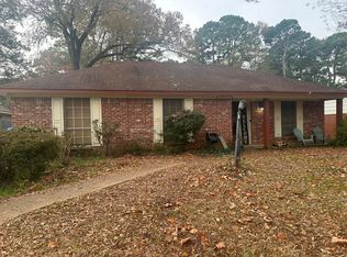 2923 Salem Dr, Shreveport, LA 71118