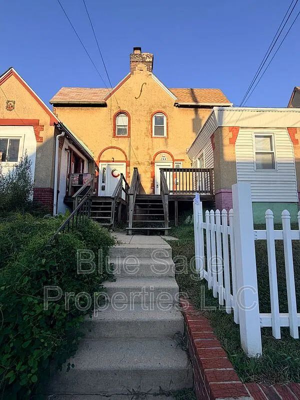 1 bed, 1.0 bath, 600 sqft, $1,095 — Photo 1