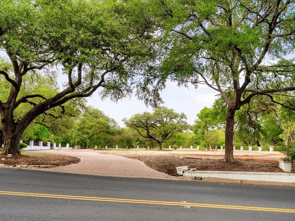 3917 Balcones Dr, Austin, TX 78731