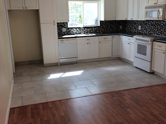5th image of 1437 Sierra Dr