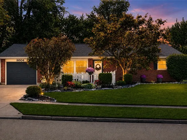 3004 Blackhawk Rd, Dayton, OH 45420