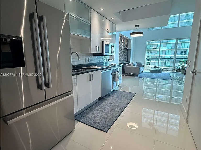 60 SW 13th St #3808 — Photo 1