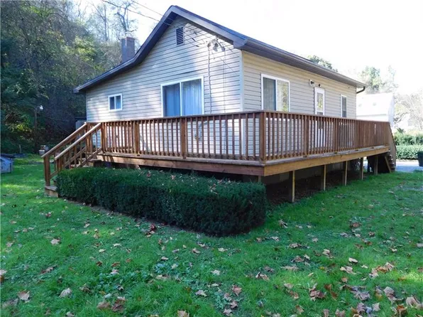 2776 Pangburn Hollow Rd, Monongahela, PA 15063
