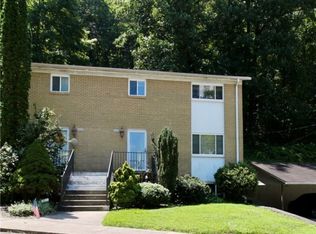 1808 Roundhill Rd, Charleston, WV 25314