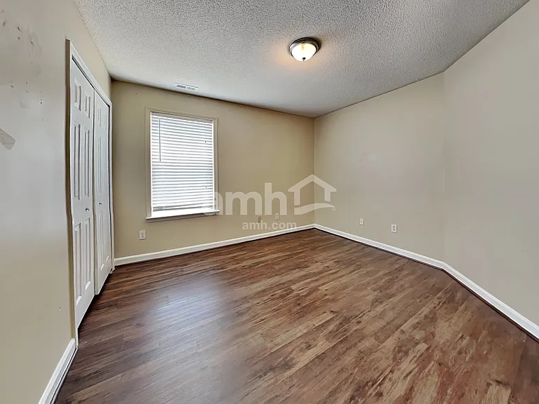 209 Kindlewood Dr — Photo 22