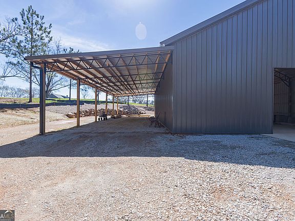 4th image of 2 Coweta Heard Rd