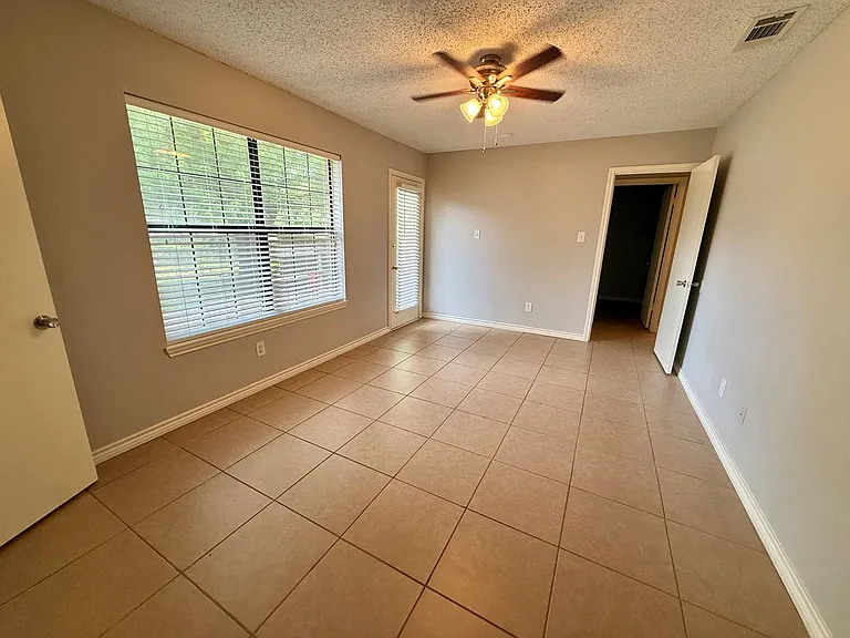 1629 Susan Dr — Photo 23