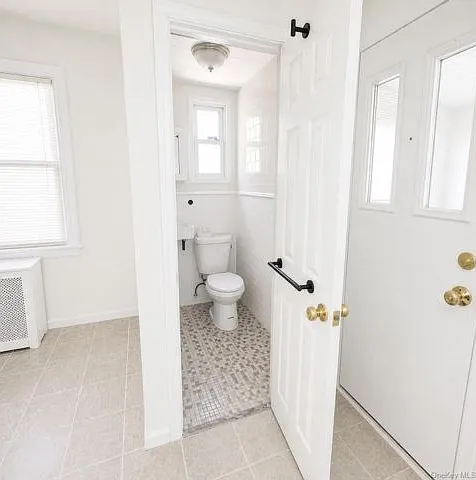 16422 Grand Central Pkwy — Photo 3