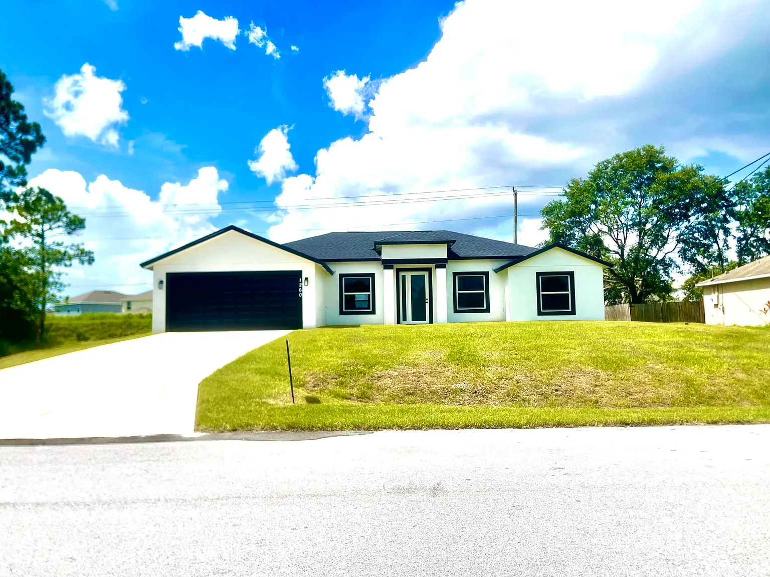 4 bed, 3.0 bath, 1973 sqft, $2,650 — Photo 2