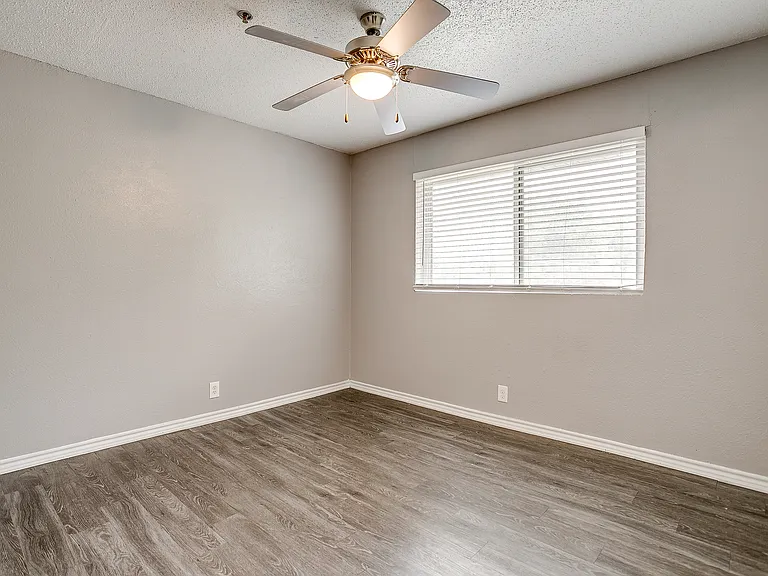 Irving Properties — Photo 8