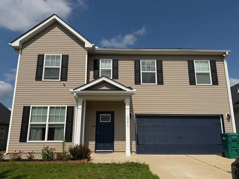 1097 Sapphire Dr