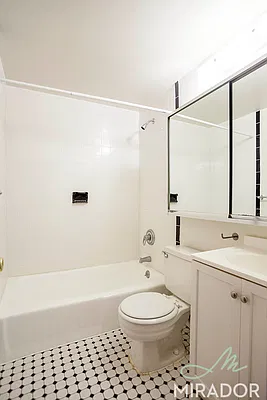 Rented by Mirador Real Estate | media 28