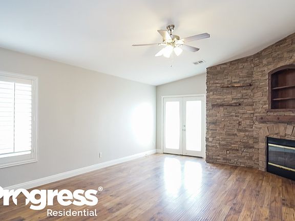 2nd image of 4842 Drifting Pebble St