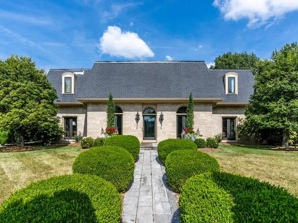 2069 Lakeside Dr, Lexington, KY 40502