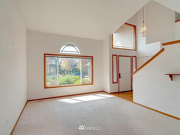 4 bed, 2.5 bath, 1763 sqft, $3,500 — Photo 2