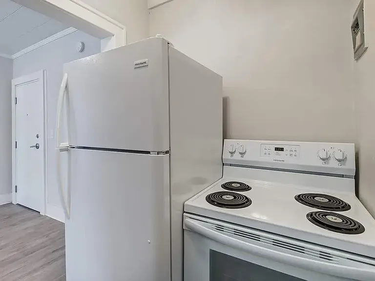 2079 Hamilton St #11 — Photo 5