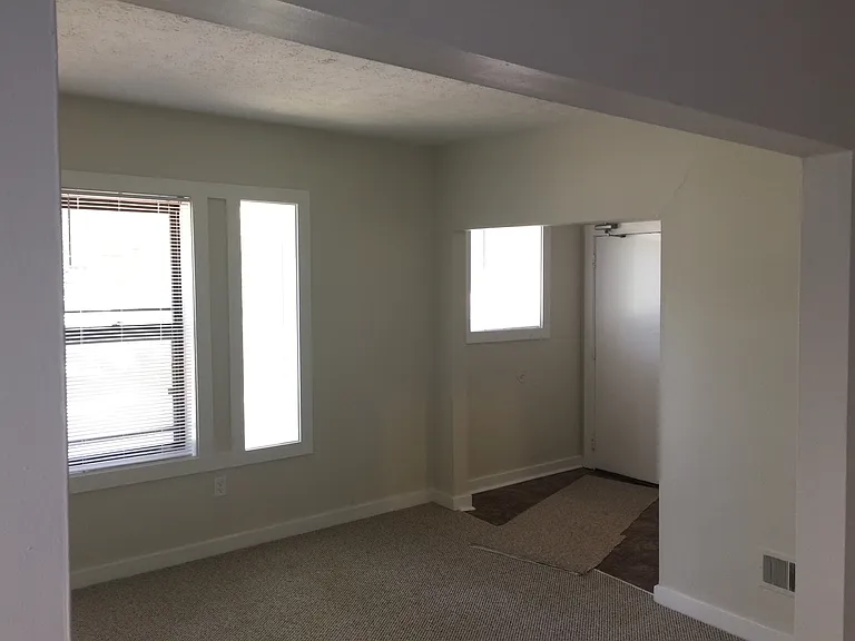 54-56 Grand Ave #4 — Photo 14