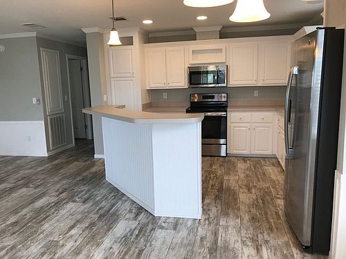 4th image of 15128 Savanah Ave
