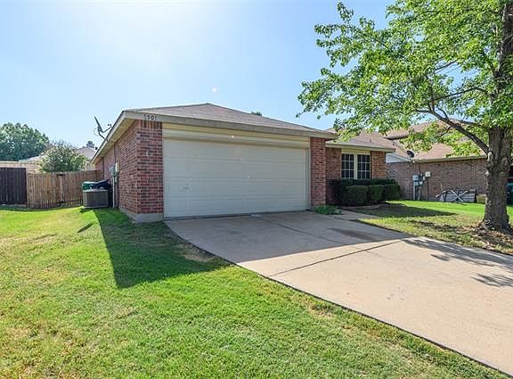 3rd image of 8501 Seven Oaks Ln