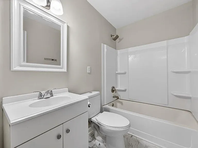 5316 Fayetteville Rd — Photo 2