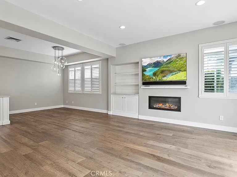 500 Marigold Ave — Photo 9