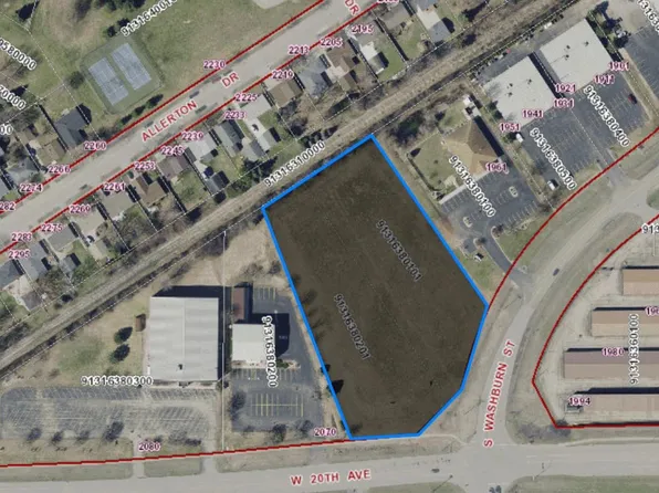 W 20TH AVENUE, Oshkosh, WI 54904