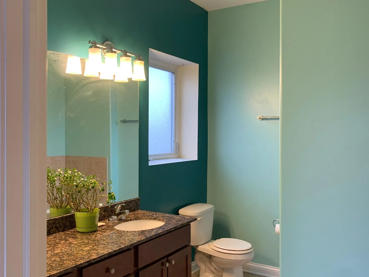 7162 W Grand Ave — Photo 3