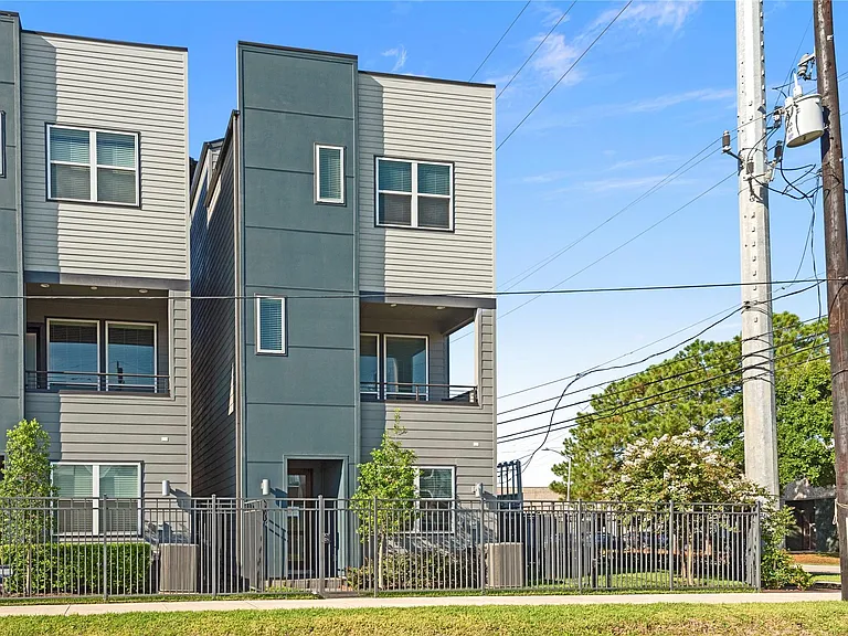 3004 Charline Ave — Photo 6