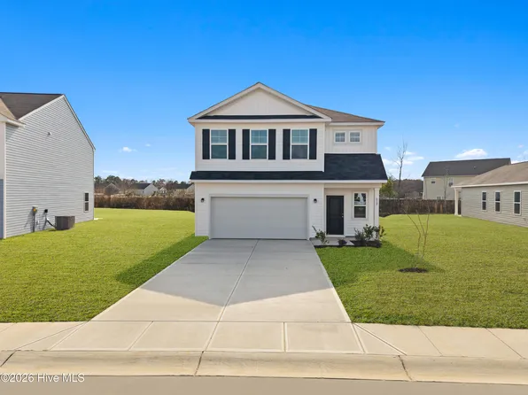 612 S Squires Run Lane, Richlands, NC 28574