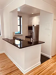 Rented by Metropolis Real Estate of Manhattan