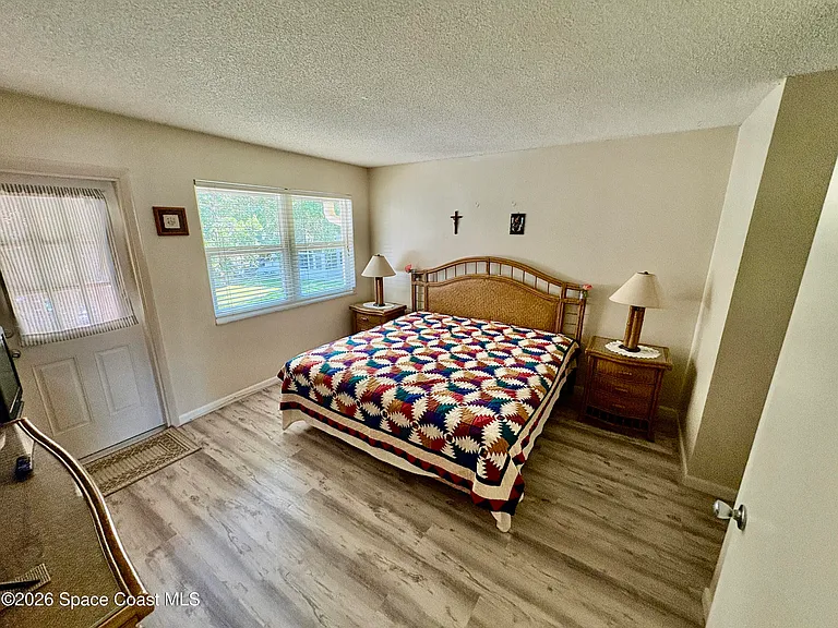 140 Aquarius Way #13-G — Photo 9