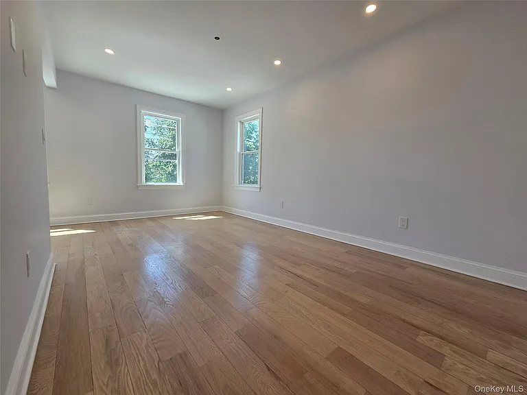 965 Main St #2 — Photo 6