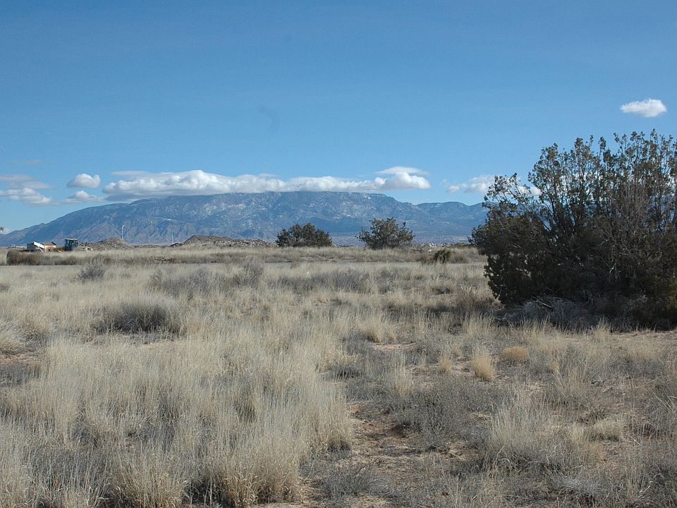 1st image of Calle Plata NW