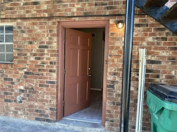 4120 Hessmer Ave, Metairie, LA 70002