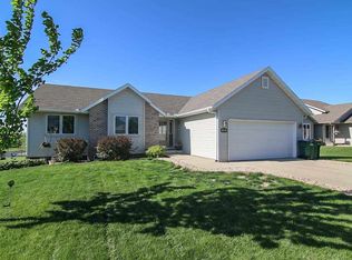 204 Megan Ln, Cottage Grove, WI 53527