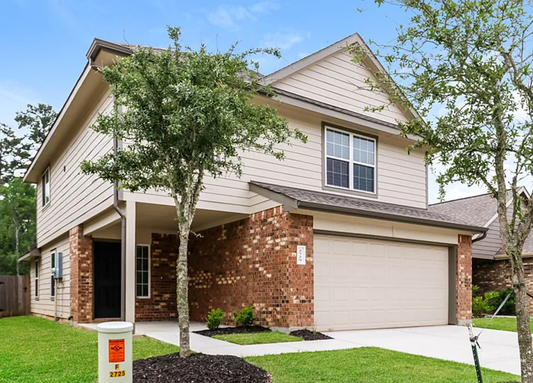 2729 Madison Ct — Photo 3