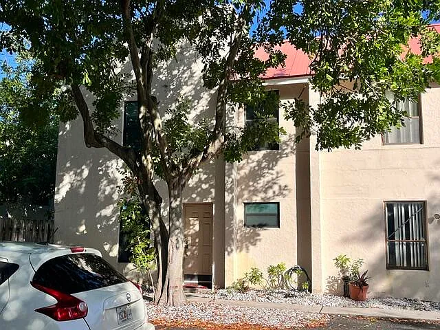 3 bed, 2.5 bath, 1533 sqft, $3,595 — Photo 3