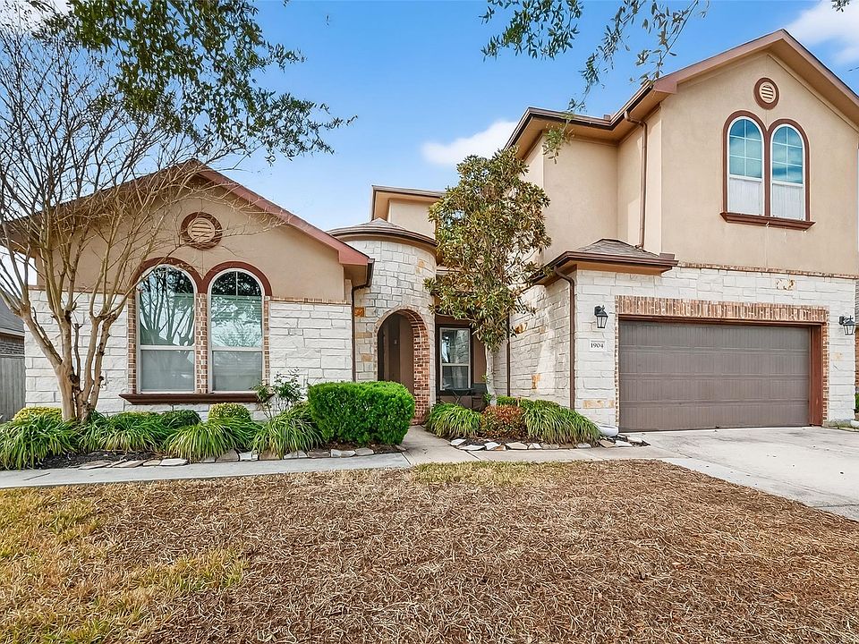 1st image of 1904 Laguna Ridge Ln