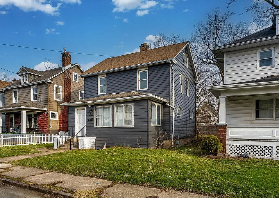 1322 Whitney Ave