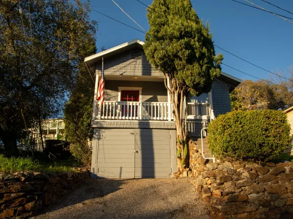 121 Aeolia Dr, Auburn, CA 95603