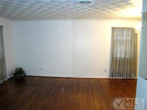 4th image of 2380 Rockyglen Dr