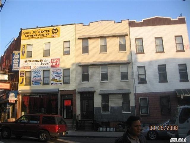 2nd image of 256 Menahan St