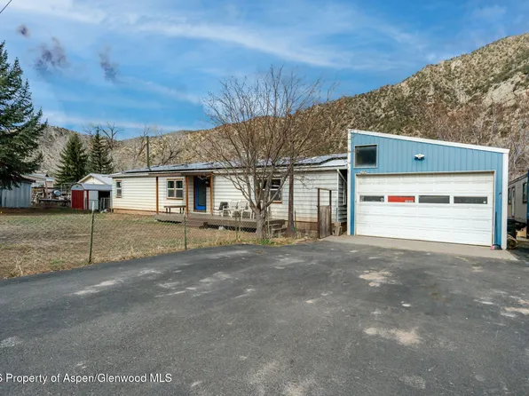402 Apple Dr, New Castle, CO 81647